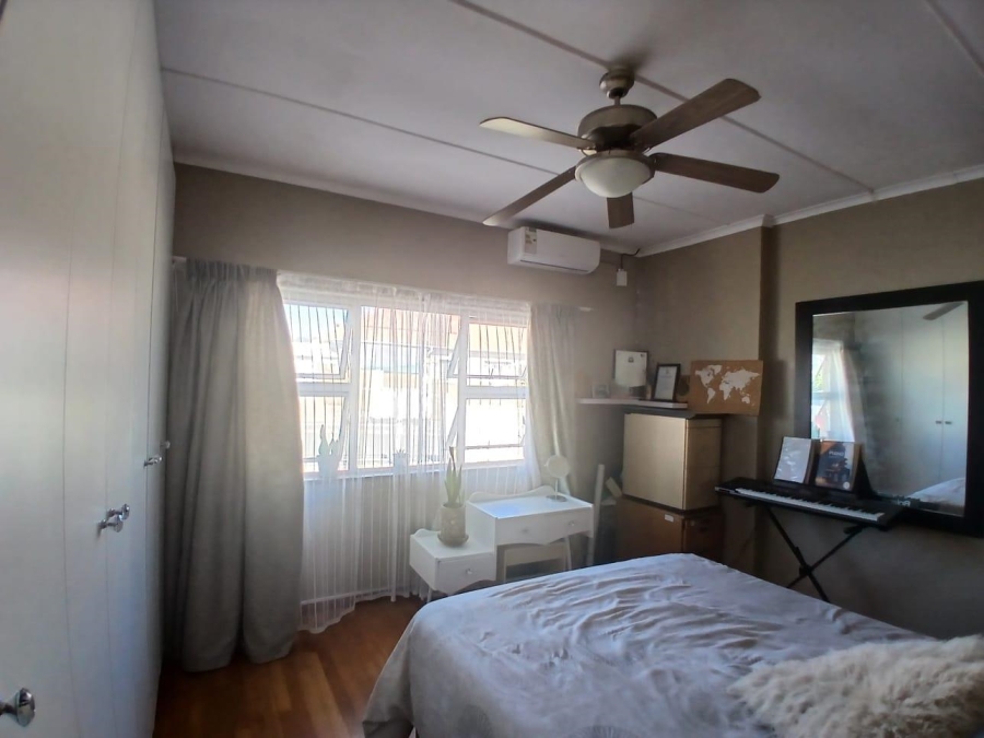 4 Bedroom Property for Sale in Avondale Western Cape